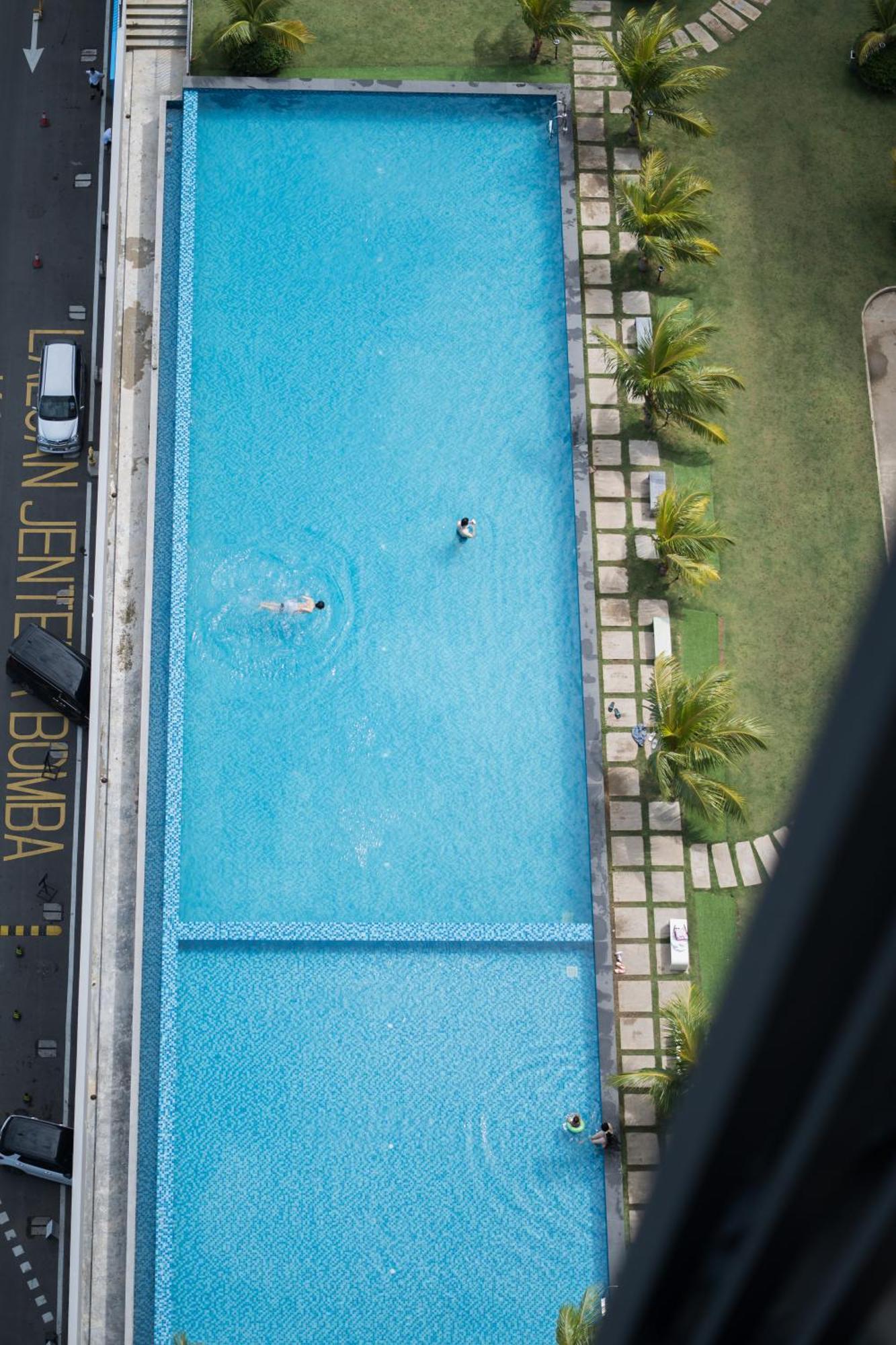Petronella Suites Apartment @ Jesselton Quay Кота Кинабалу Екстериор снимка