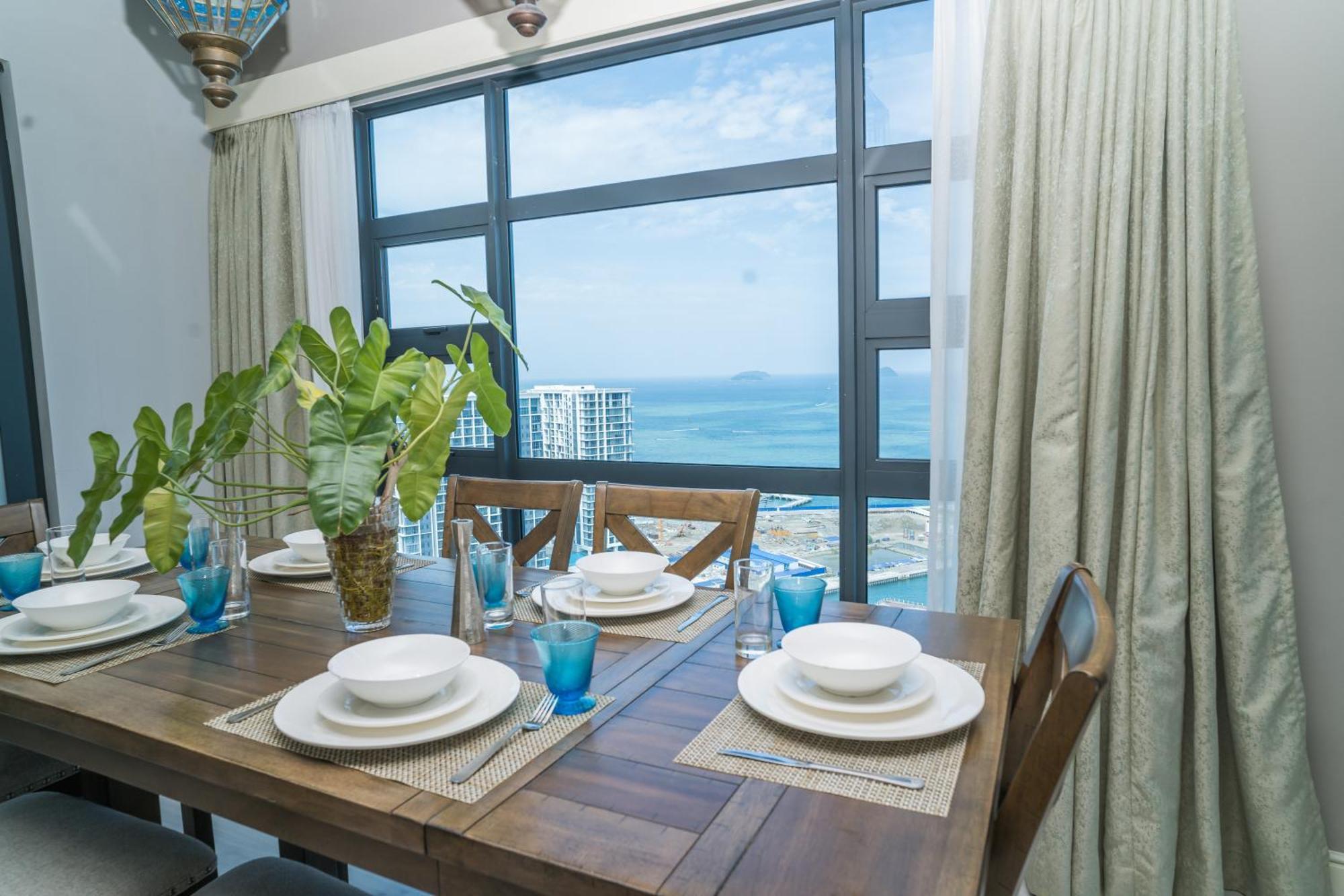 Petronella Suites Apartment @ Jesselton Quay Кота Кинабалу Екстериор снимка