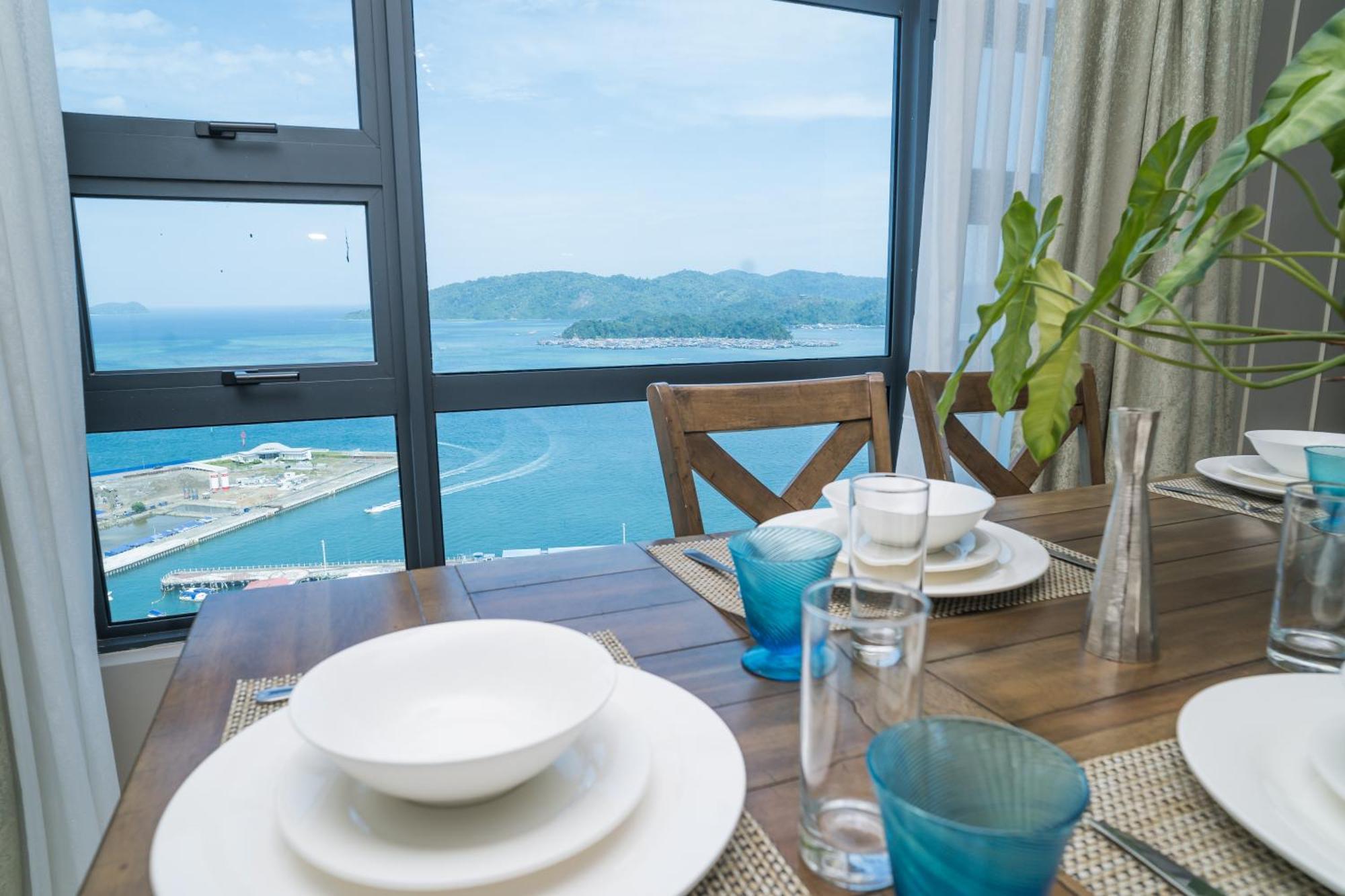 Petronella Suites Apartment @ Jesselton Quay Кота Кинабалу Екстериор снимка